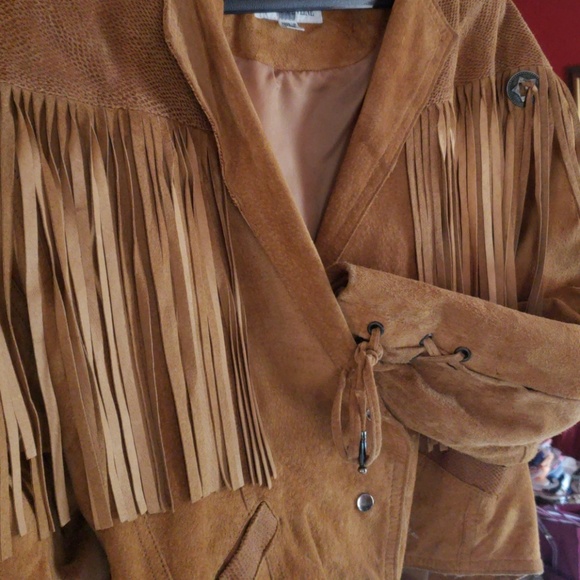 Jacket - Picture 2 of 5